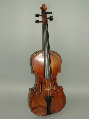 Appraisal: A Violin th century two piece back cm long cased