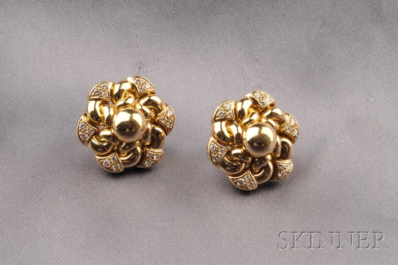 Appraisal: kt Gold and Diamond Flower Earclips each set with diamond