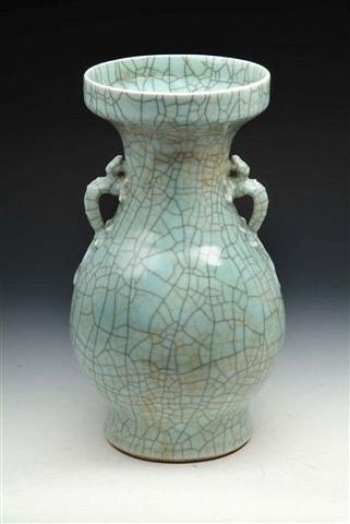 Appraisal: A CHINESE CELADON VASE with lizard handles and crackle glaze