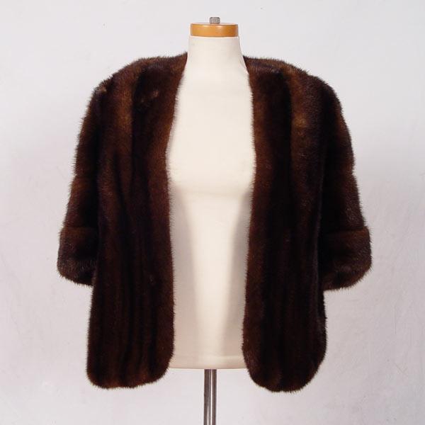 Appraisal: DARK BROWN MINK CAPE Short cape with nice detail of