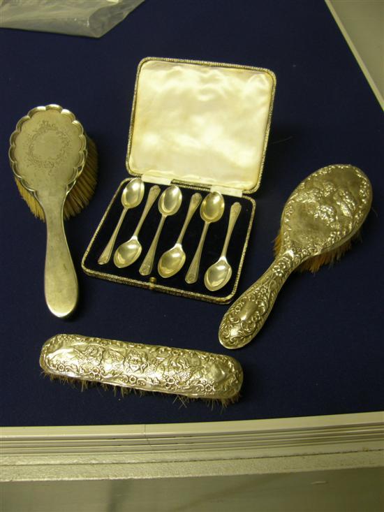 Appraisal: Set of six George V silver teaspoons each with a