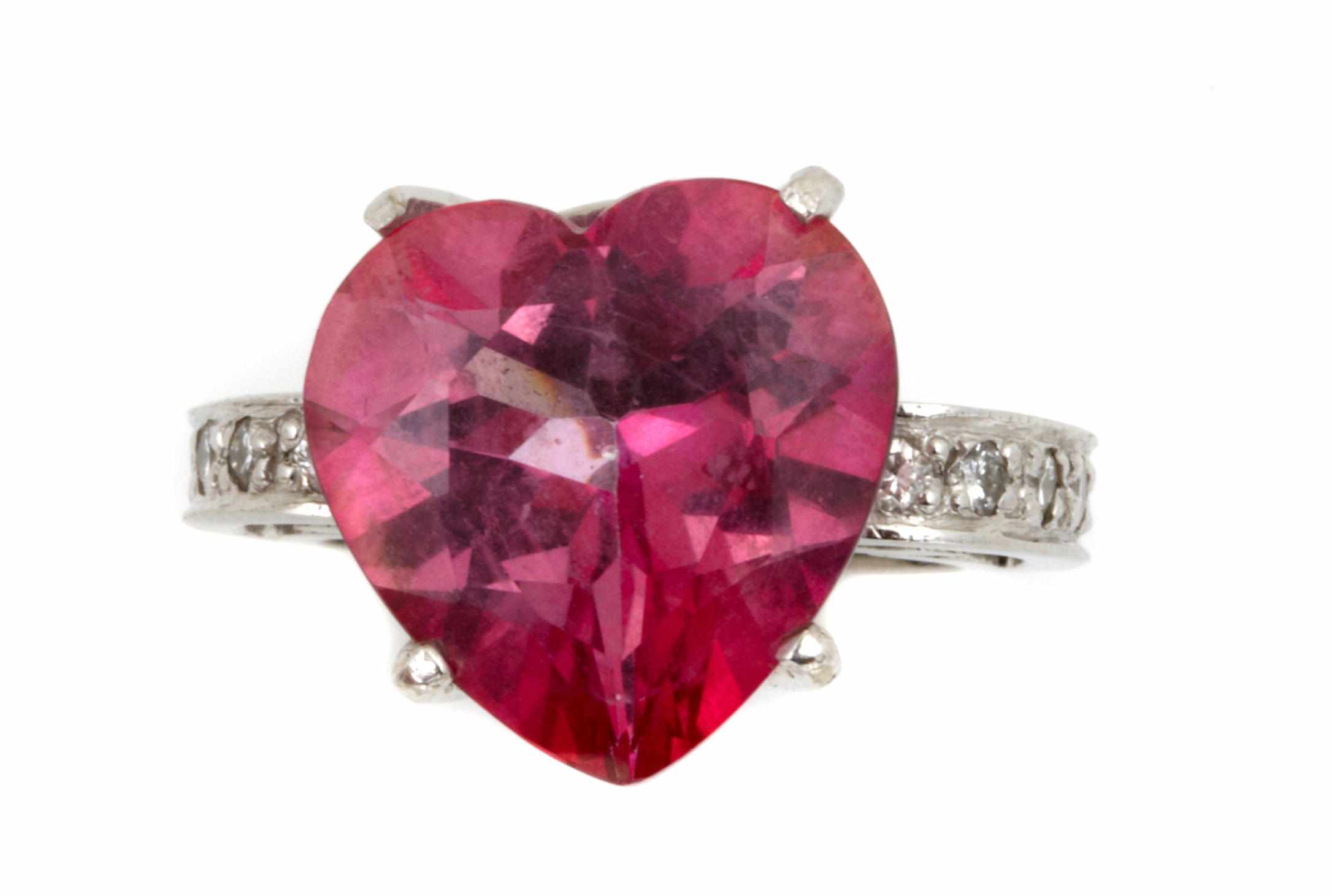 Appraisal: Property of another owner A pink stone diamond and k