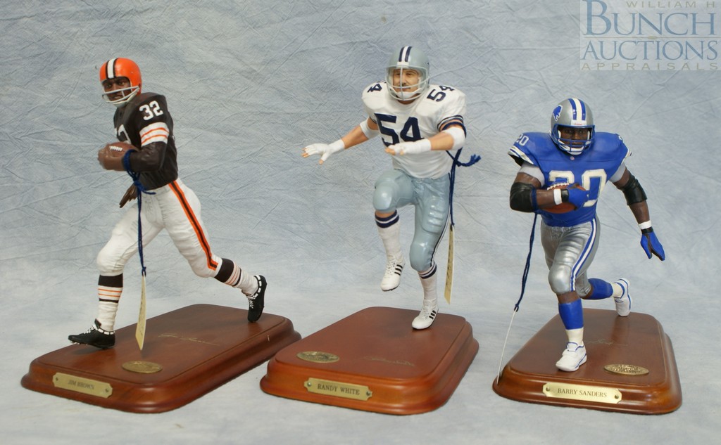 Appraisal: Danbury Mint football figures Dallas Cowboys Randy White Detriot Lions