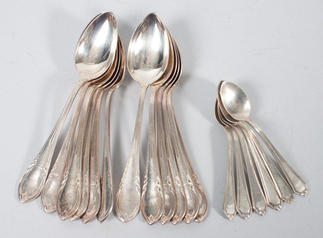 Appraisal: Eighteen Austrian silver spoons Vincenz Carl Dub Vienna late th