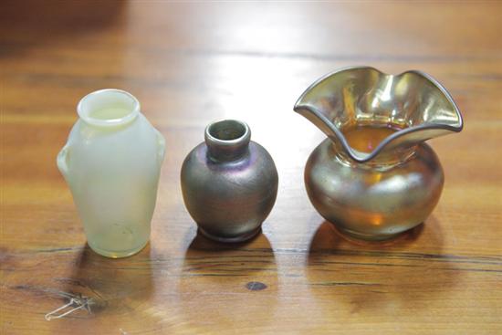 Appraisal: THREE ART GLASS CABINET VASES A gold iridescent bulbous form