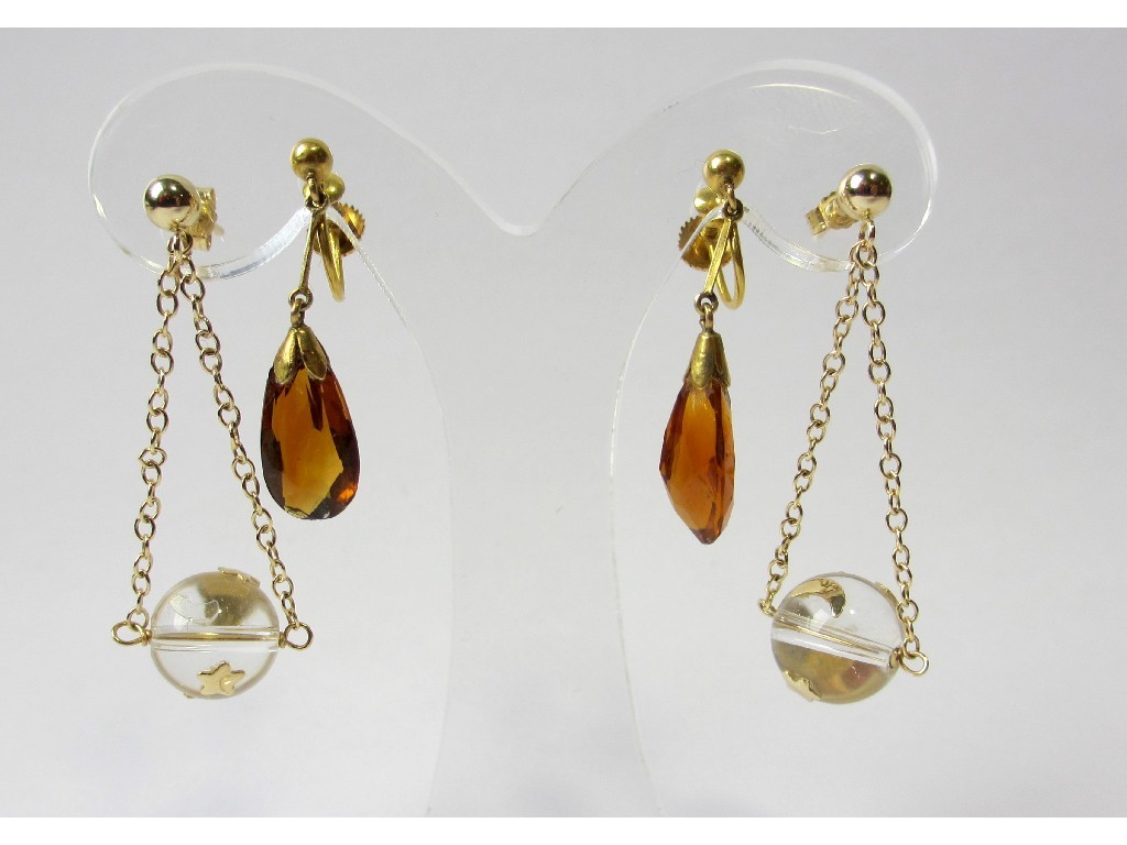 Appraisal: Two pairs of ct gold pendant earrings one with pear