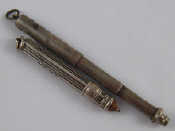 Appraisal: A mixed lot comprising a silver slide pencil by S