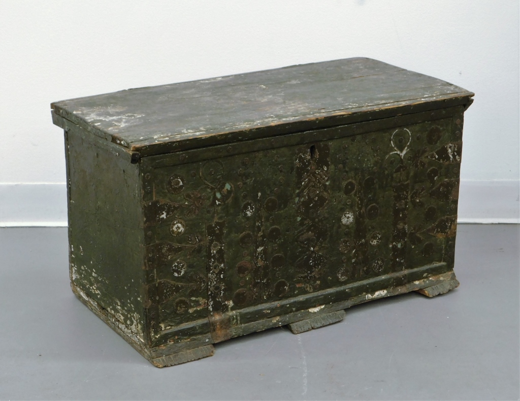 Appraisal: C PENNSYLVANIA DUTCH GREEN PAINTED CHEST Pennsylvania th CenturyGreen painted