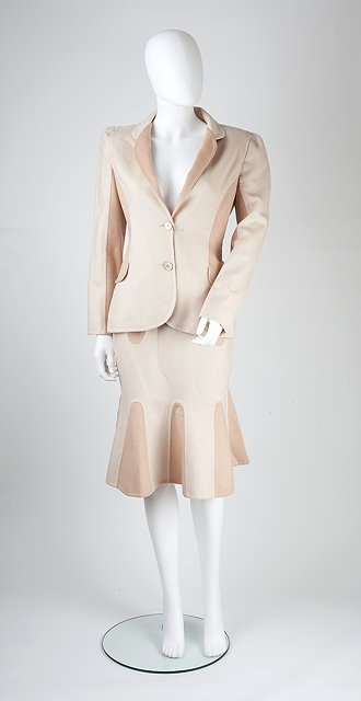 Appraisal: An Alexander McQueen pale pink two-tone cashmere skirt suit the