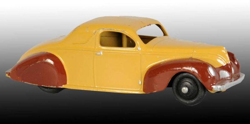 Appraisal: Dinky Toys Die-Cast Lincoln Zephyr Car Description English to CU