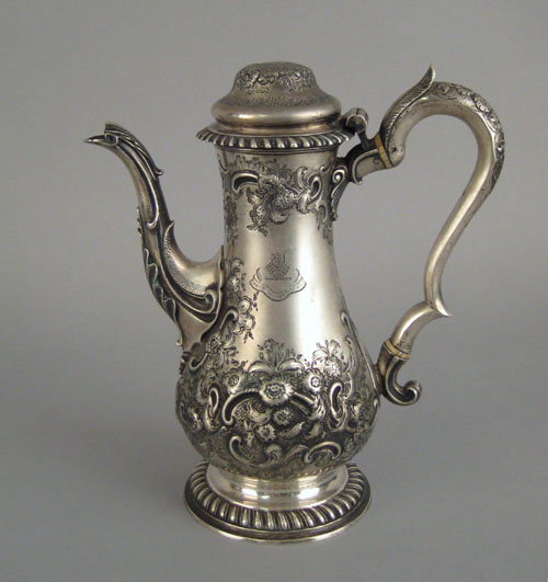 Appraisal: Georgian silver teapot - bearing the touch of John Swift