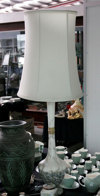 Appraisal: An alabaster lamp base