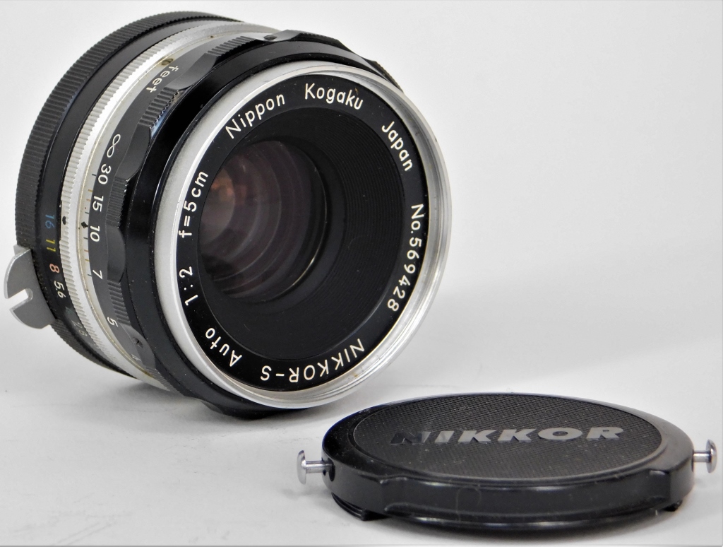 Appraisal: NIKON NIKKOR-S AUTO MM F FOR NIKON F Nikon Nikkor-S