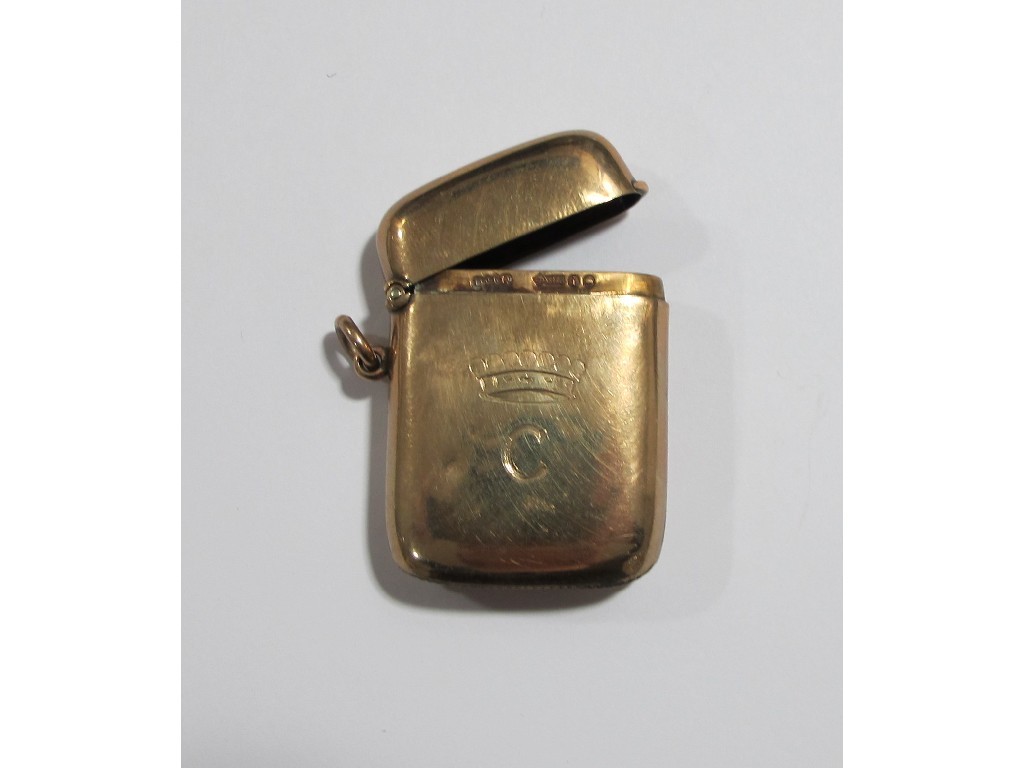 Appraisal: Nine carat gold vesta case Approximately gms