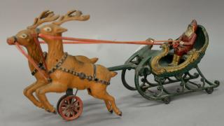 Appraisal: Cast iron Hubley Santa Claus in sleigh being pulled by