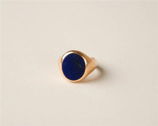 Appraisal: A Gold and Lapis Ring K marked yellow gold set