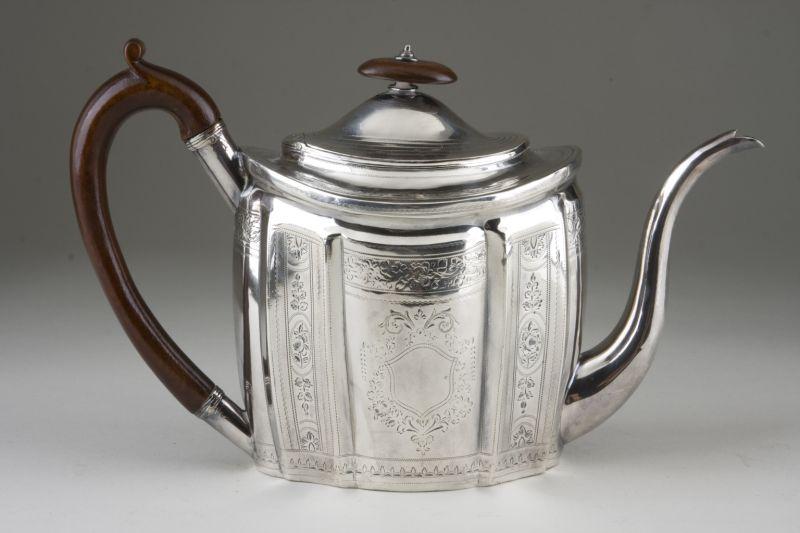 Appraisal: George III Sterling Tea Pot mark of Duncan Urquhart and