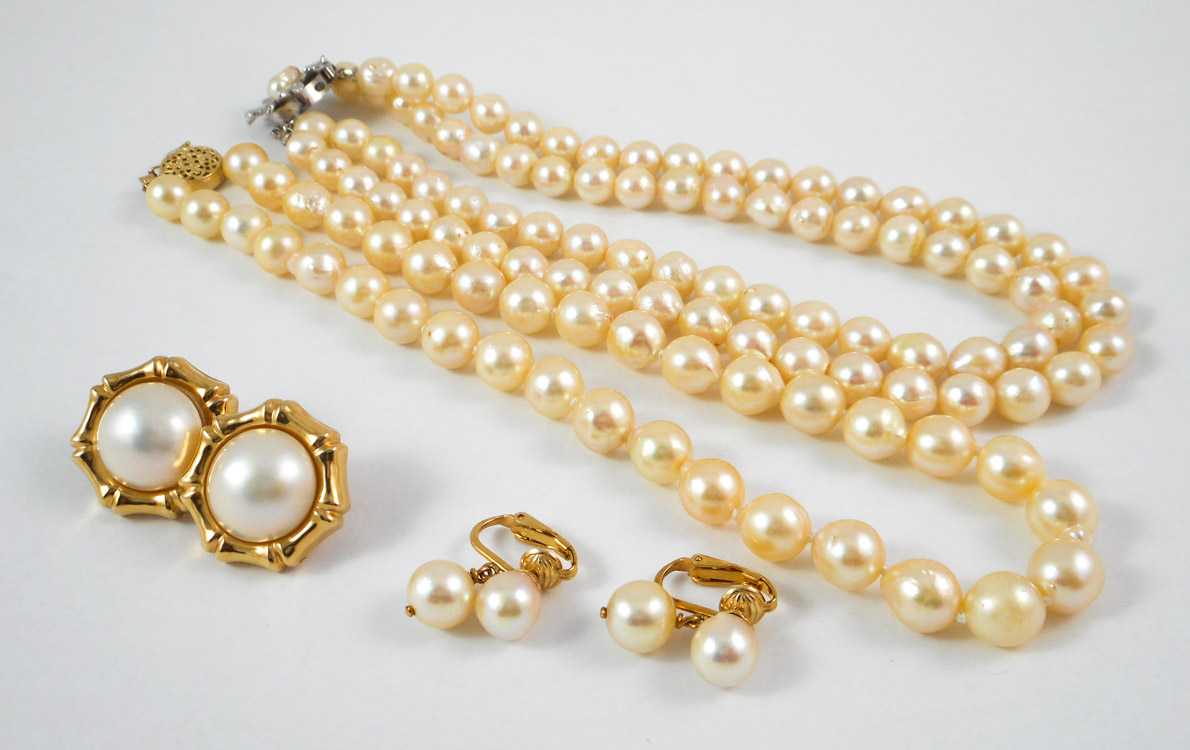 Appraisal: SIX ARTICLES OF PEARL AND GOLD JEWELRY including a inch