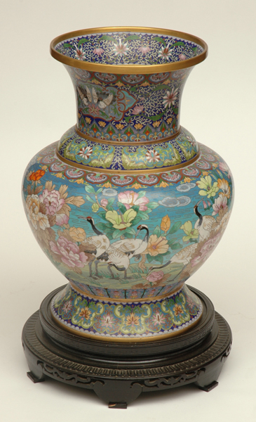 Appraisal: A LARGE CHINESE CLOISONN VASE AND STAND cm high