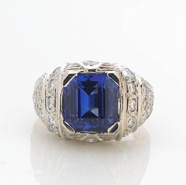 Appraisal: A tanzanite and diamond ring tanzanite weight approximately carats mounted