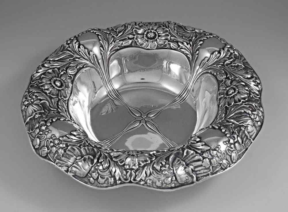 Appraisal: GORHAM FLORAL ART NOUVEAU REPOUSSE BOWL Floral repousse design marked