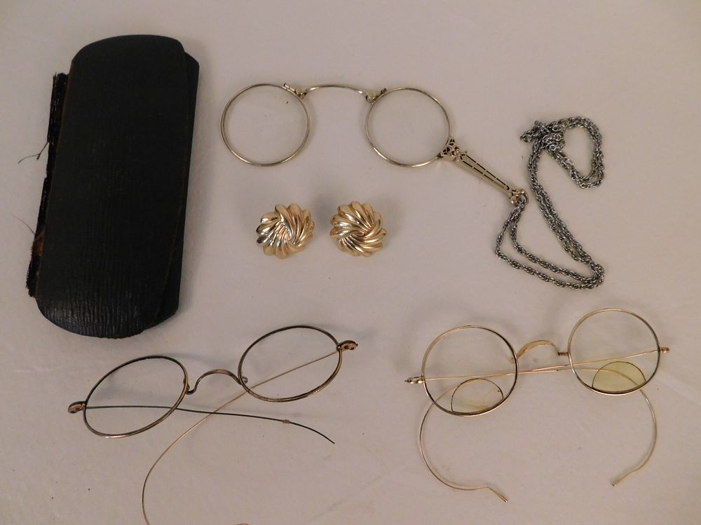 Appraisal: LOT GOLD GF ITEMS SPECTACLES Lot including pairs of antique