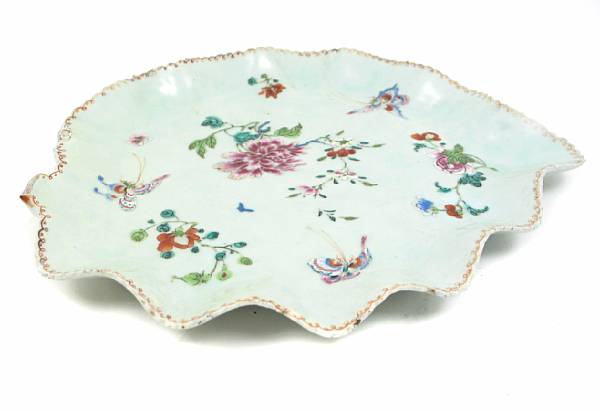 Appraisal: A famille rose enameled export porcelain leaf-form tray th Century