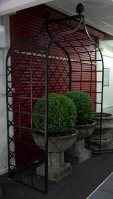 Appraisal: A steel rose arbour cm x cm x