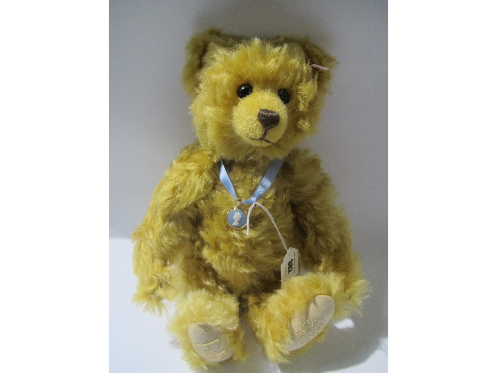 Appraisal: Modern limited edition Steiff teddy bear outer box available