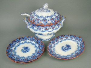 Appraisal: th century dinner service in the Indian Festoon pattern comprising