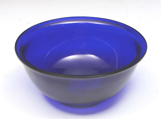 Appraisal: A TH CENTURY CHINESE PEKIN BLUE GLASS BOWL of circular