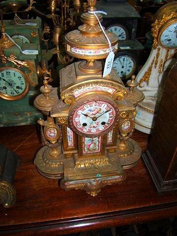 Appraisal: A th Century French mantel clock the gilt metal case