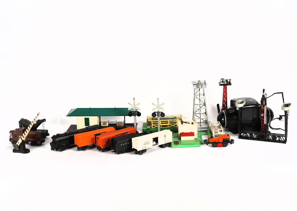 Appraisal: SMALL LIONEL TRAIN SETcomprising pieces including locomotive inches wide six