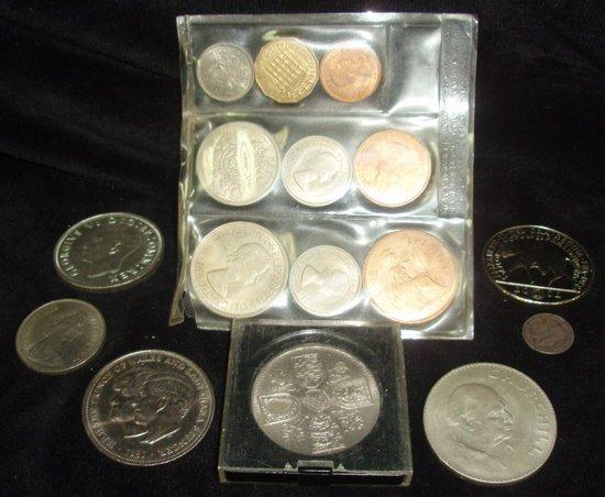 Appraisal: A proof set of coinage together with a collection of