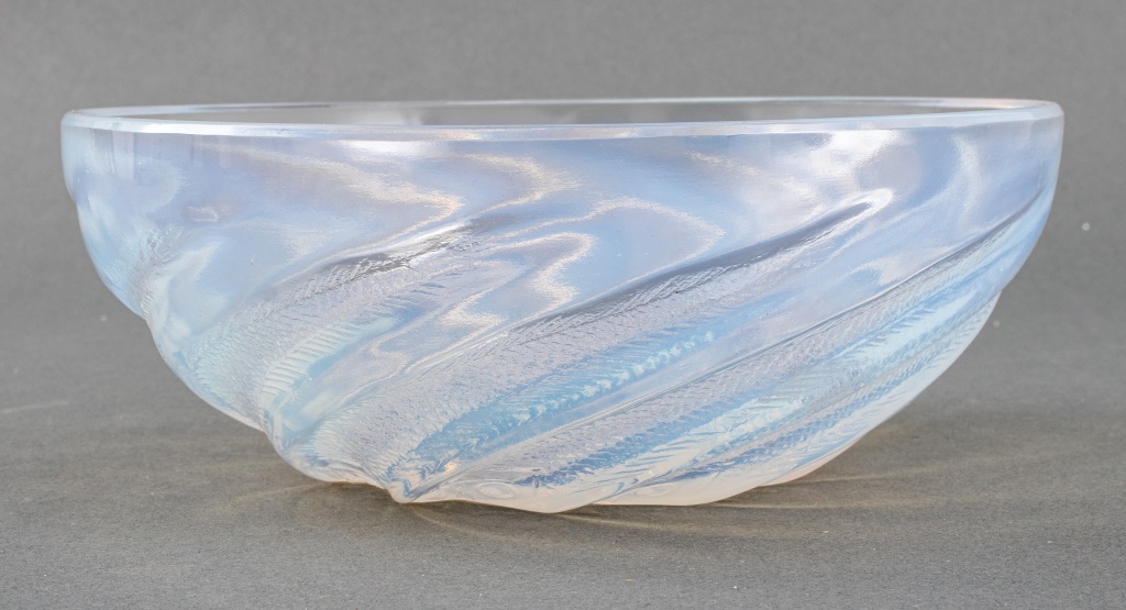 Appraisal: R LALIQUE POISSONS OPALESCENT ART GLASS BOWL Rene Lalique French