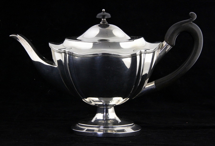 Appraisal: A silver teapot William Hutton Sons Ltd London of shaped