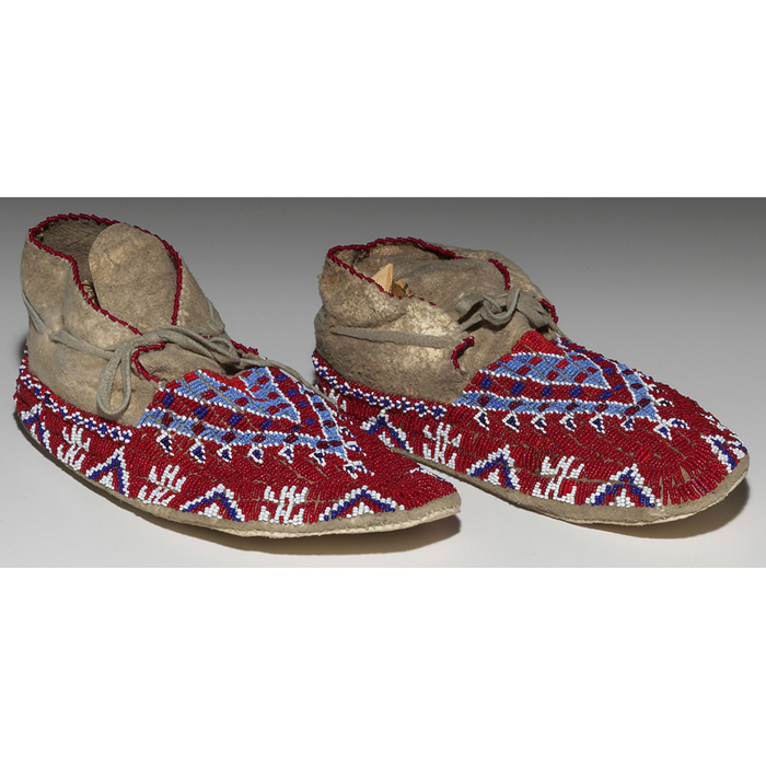 Appraisal: Sioux moccasins pair early th Century beaded geometric design on