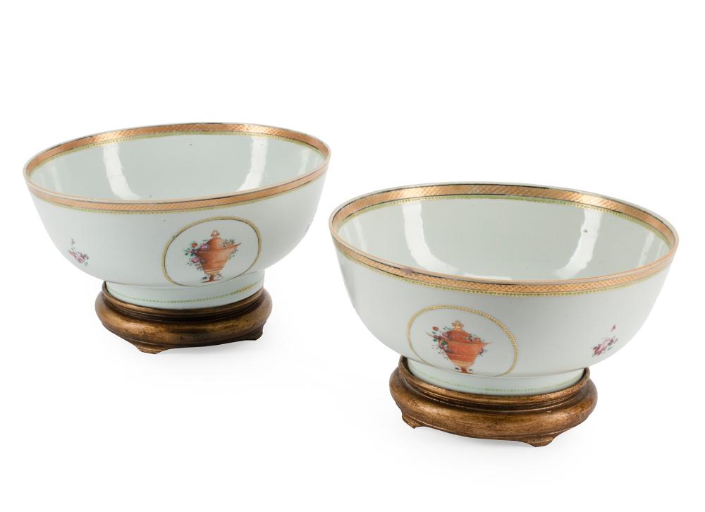 Appraisal: Pair of Chinese Export Famille Rose Porcelain Bowls th c