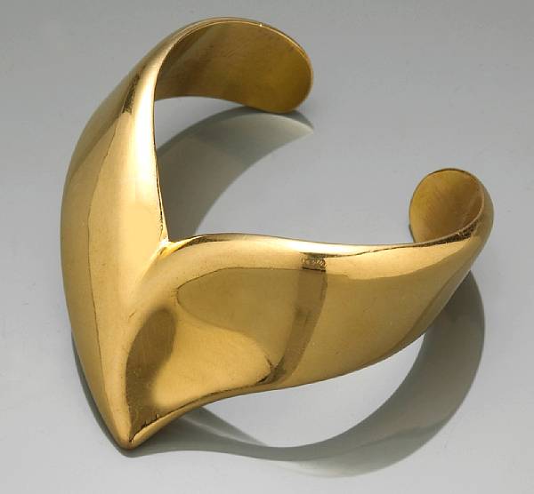 Appraisal: An eighteen karat gold cuff bangle Elsa Peretti Tiffany amp