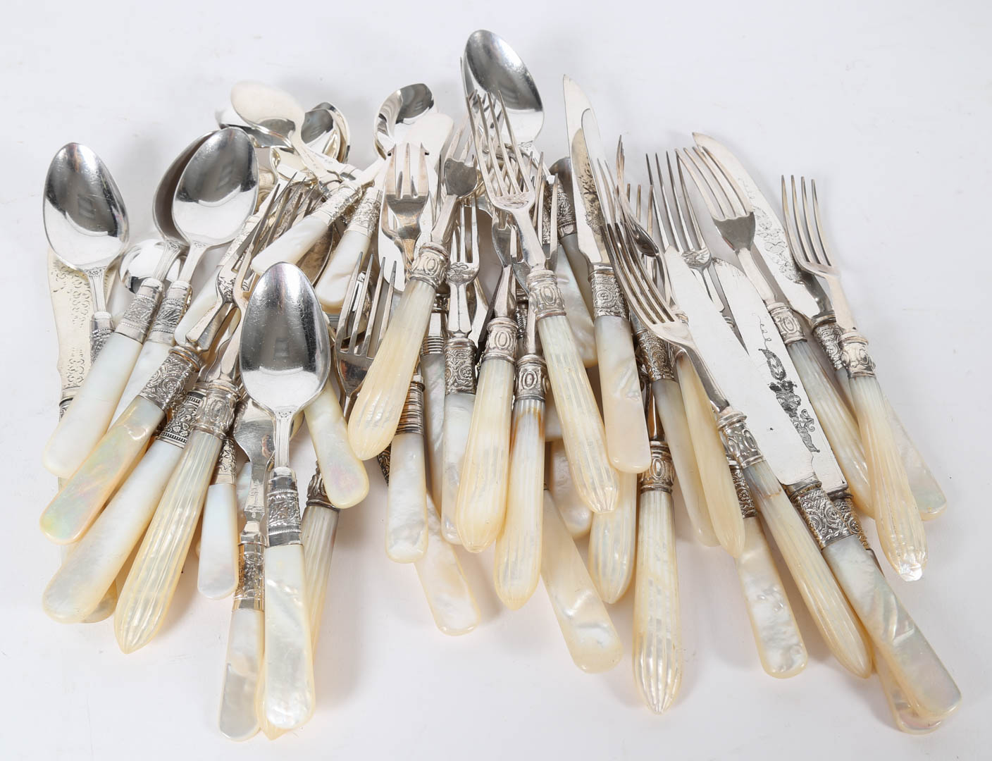 Appraisal: Mother-of-pearl flatware Undernumber