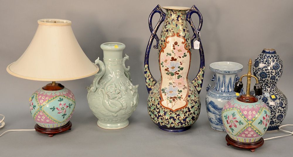 Appraisal: Six piece Chinese porcelain group to include a pair of