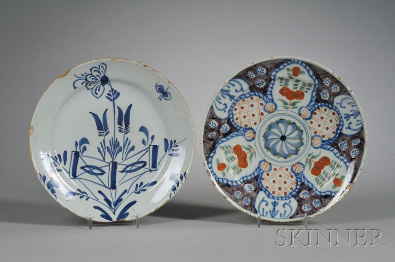 Appraisal: Two Delftware Plates England mid- th century one polychrome decorated