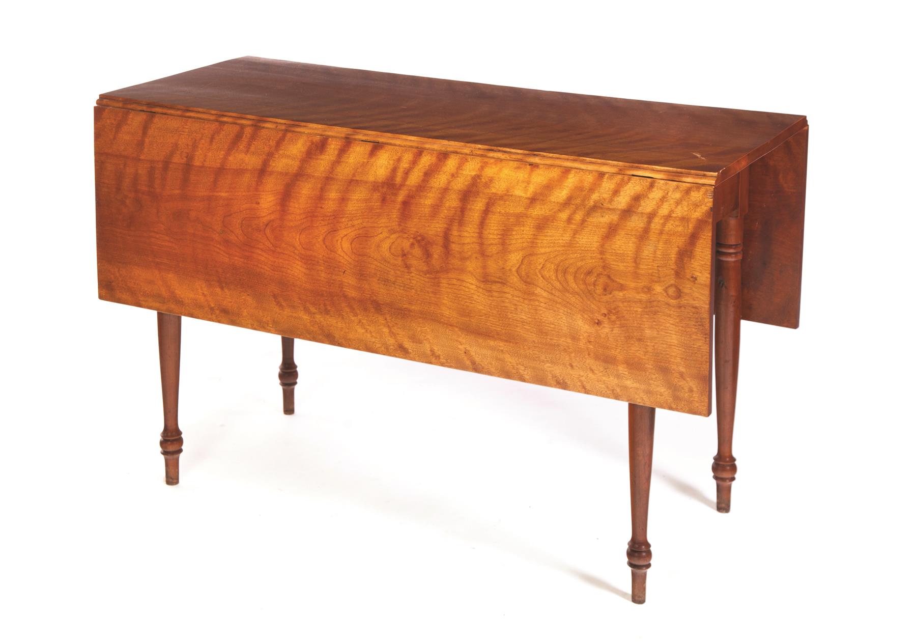 Appraisal: NEW ENGLAND SHERATON DROP LEAF TABLE Ca - curly flame