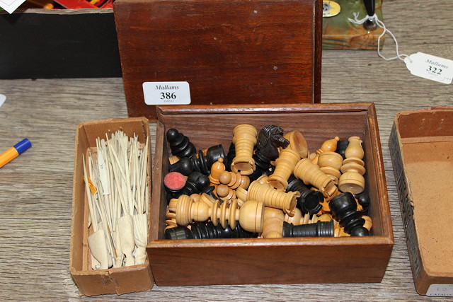 Appraisal: A TURNED BOXWOOD AND EBONY CHESS SET the Kings high