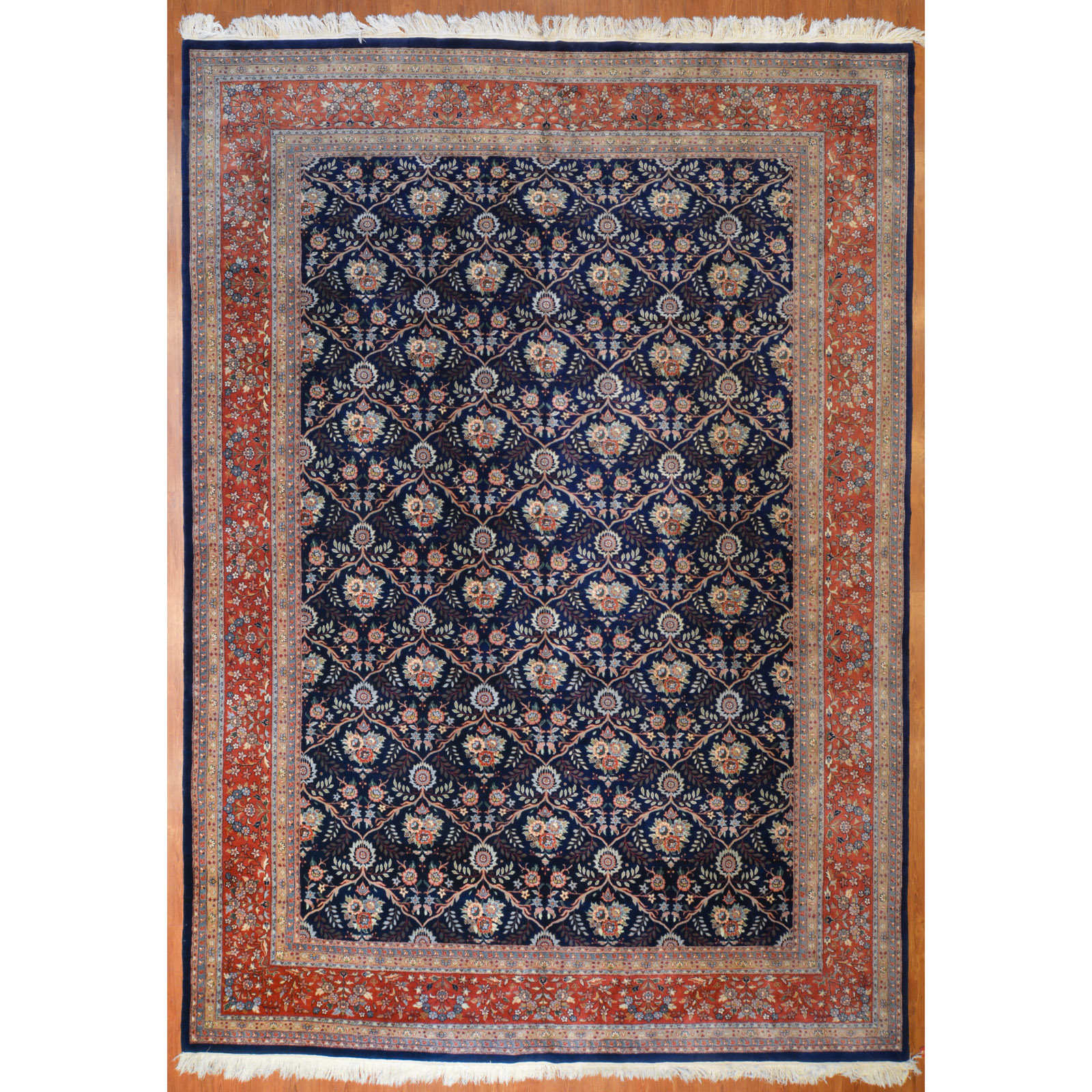 Appraisal: INDO SAROUK CARPET INDIA X Fourth quarter- th century hand-knotted