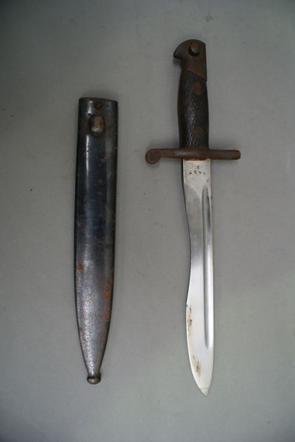 Appraisal: A Spanish Bolo Bayonet complete with scabbard