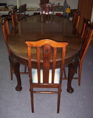 Appraisal: A mahogany wind-out dining table circa the D ends with