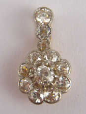 Appraisal: An old brilliant cut diamond pendant the diamonds of good