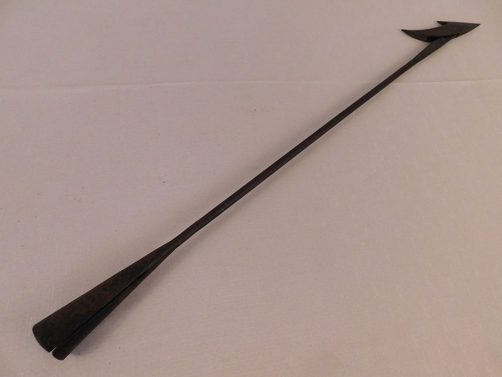 Appraisal: TEMPLE WHALING HARPOON Antique iron whaling harpoo Temple type with