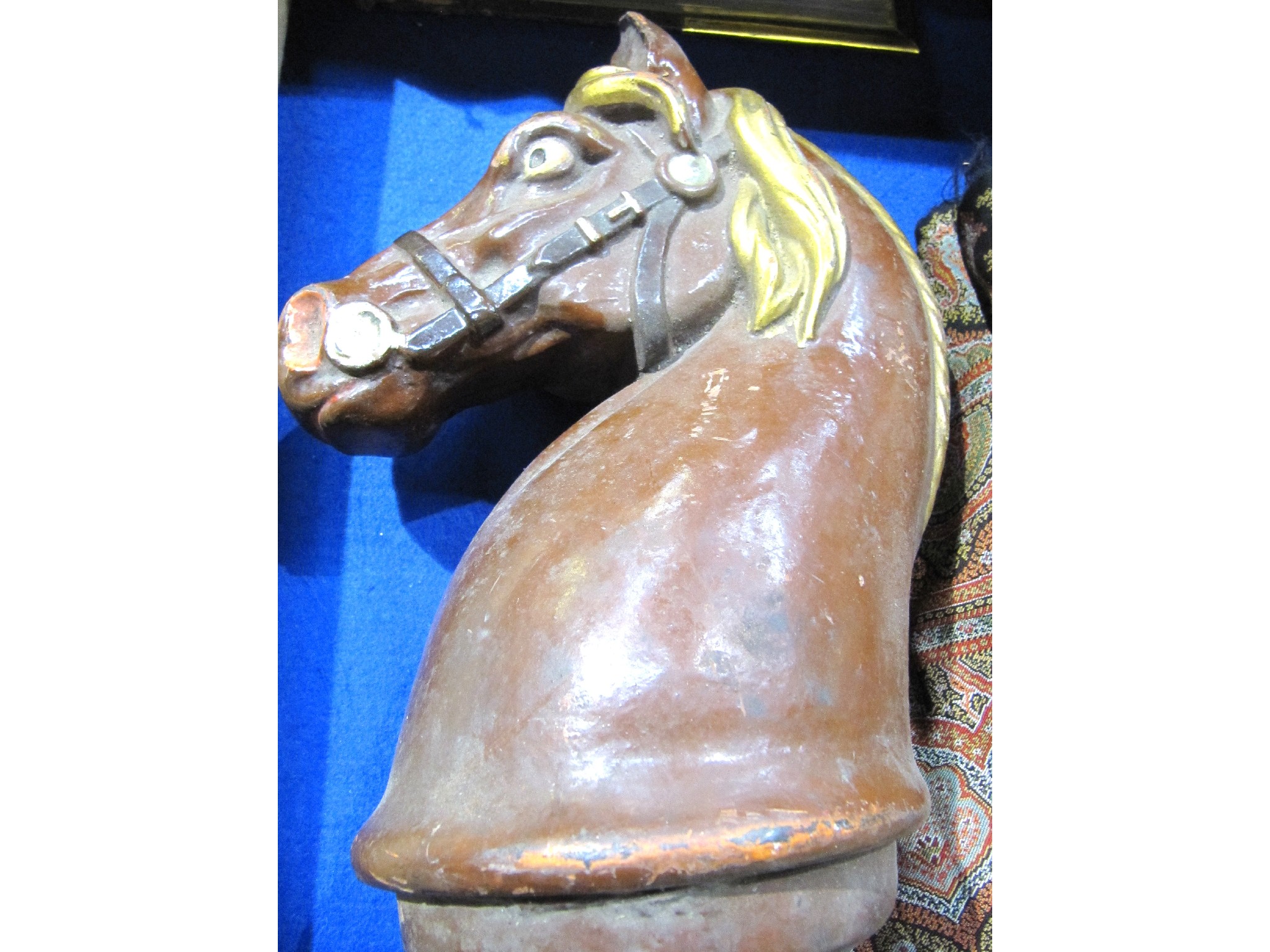 Appraisal: A painted cast metal stable fencepost mount - a horse's